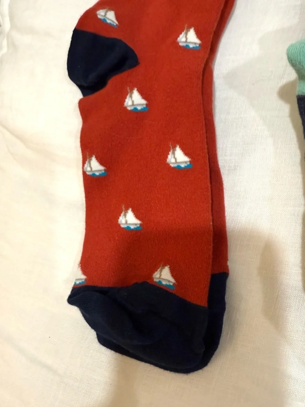 J. Crew Men's Red & Navy Boat Pattern Preppy Crew Socks